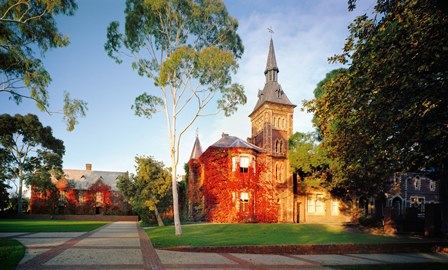 George Morrison Building (right), 2009.